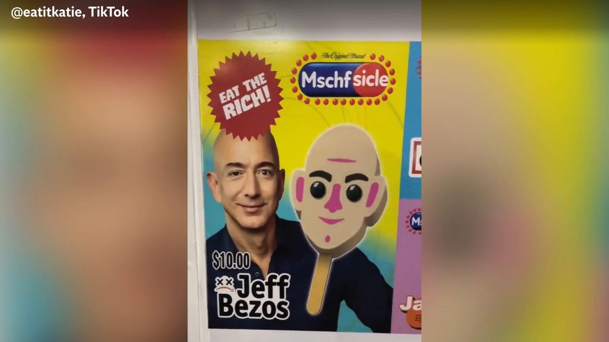 Jeff Bezos hanging out with Roger Goodell has become an instant meme