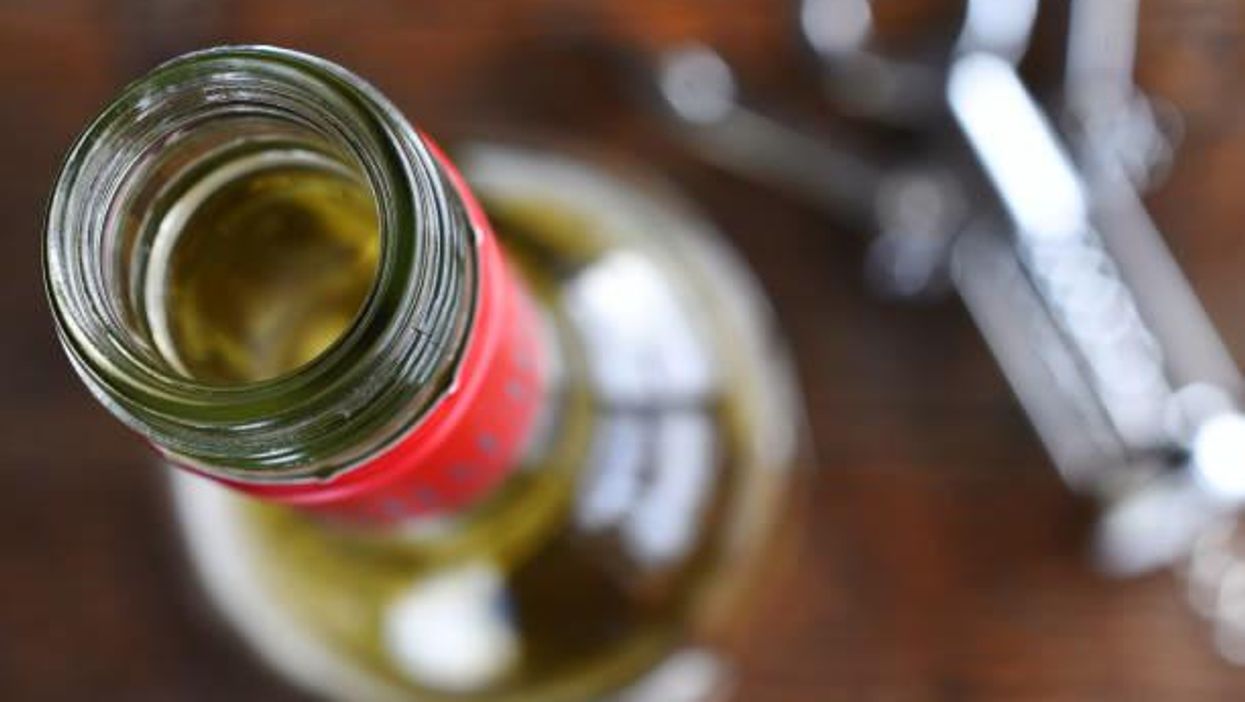 Man goes viral with his 'genuis' hack for drinking wine straight from the bottle