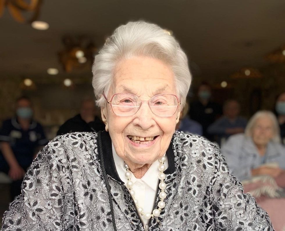 40a638a5-4664-4202-a343-0f005ca1856a_1