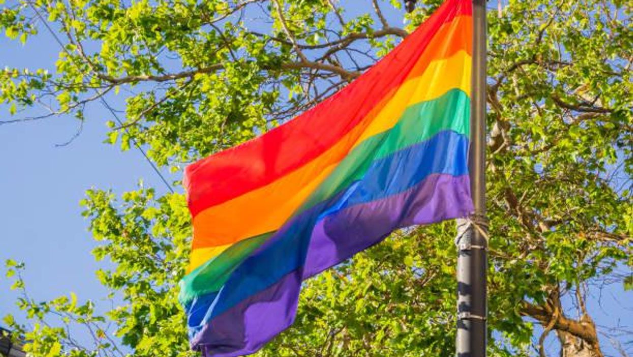 Man goes the extra mile to own homophobe who destroyed his Pride flag