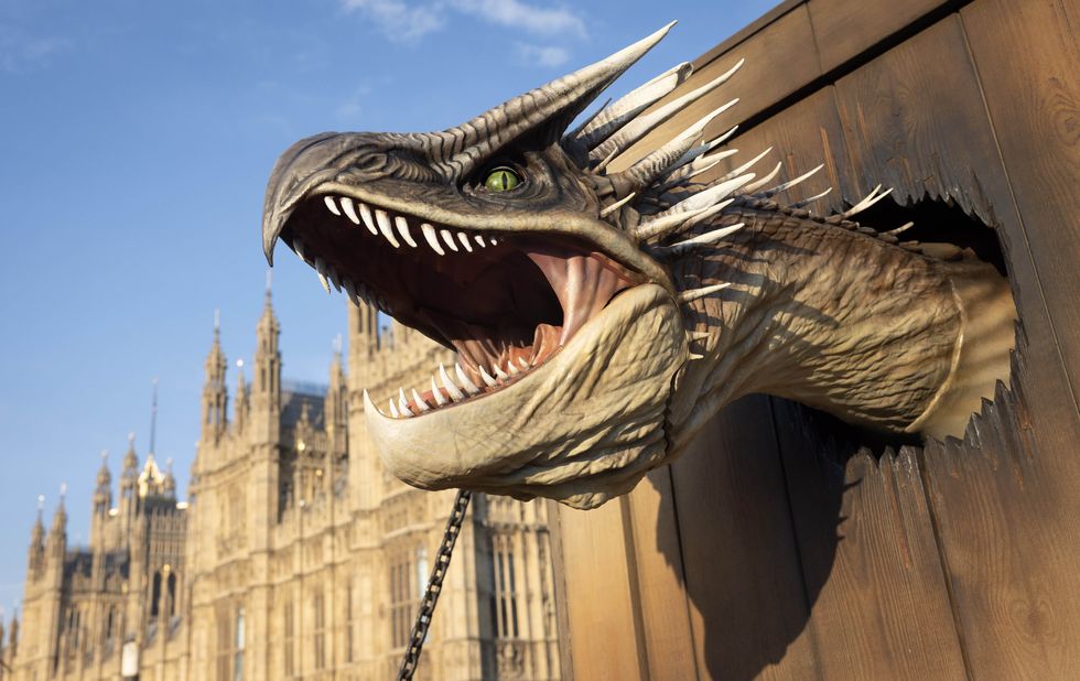 Giant Hungarian Horntail dragon stuns onlookers at it roars through London