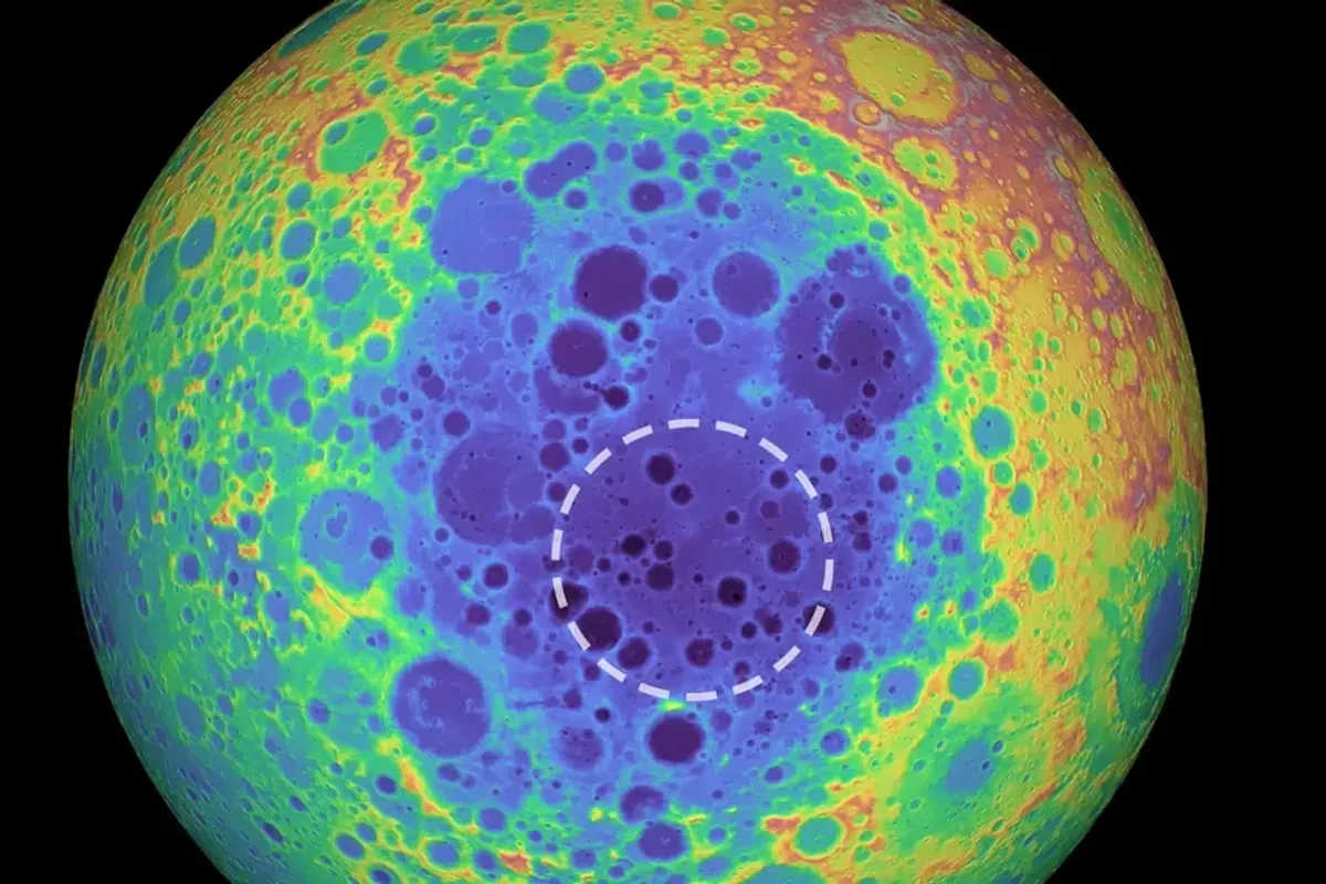 Los científicos han descubierto una gigantesca ‘estructura’ debajo de la superficie de la luna