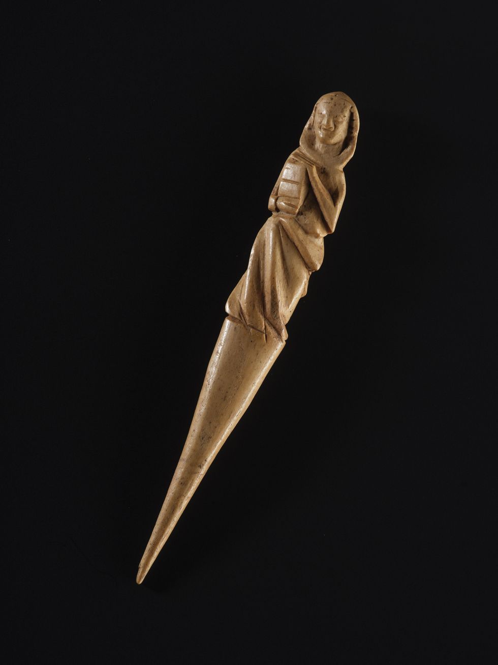 Rare medieval hair-styling tool found during Highland castle excavation