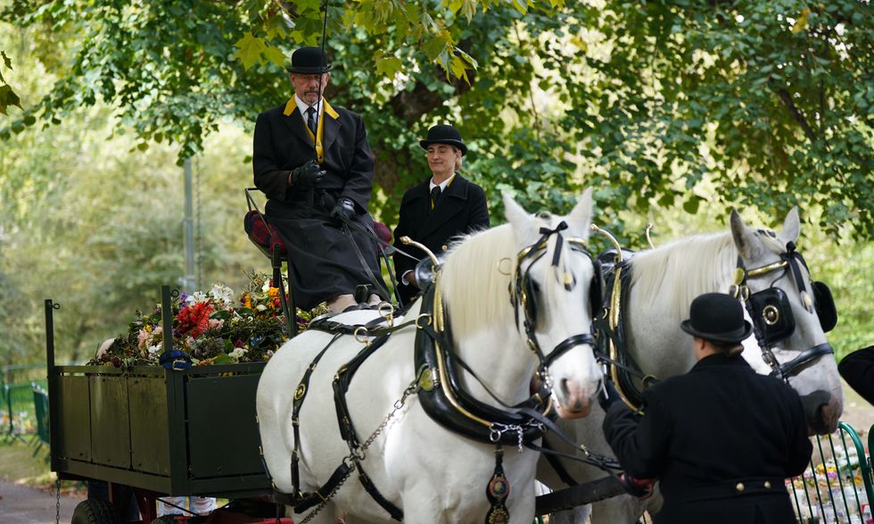 Shire horses transport flowers left for Queen in ‘fitting’ final tribute