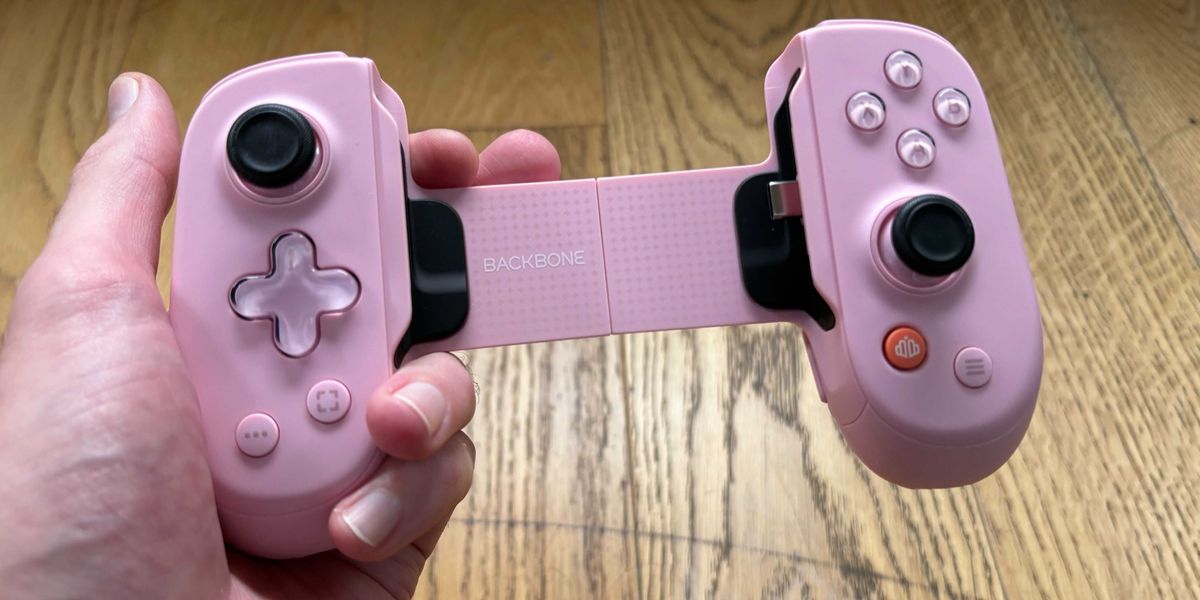 There's a brand new phone controller out - and I'm completely obsessed ...