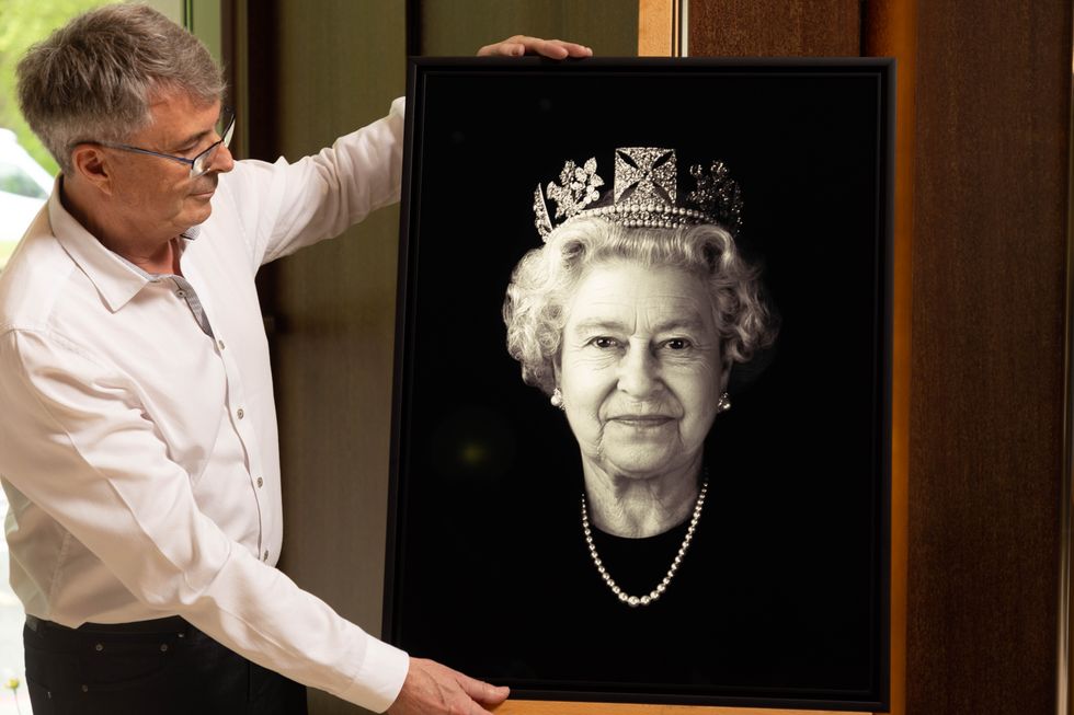 ‘Twinkle in Queen’s eye’ captured in rediscovered portrait to mark Jubilee
