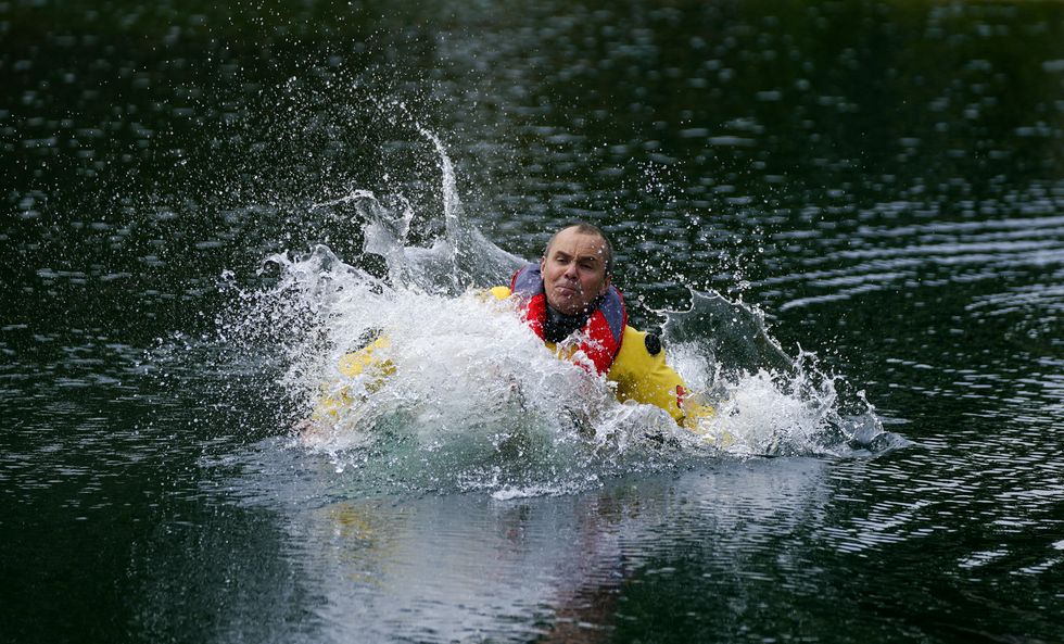 A pilot practises ditching in the lake
