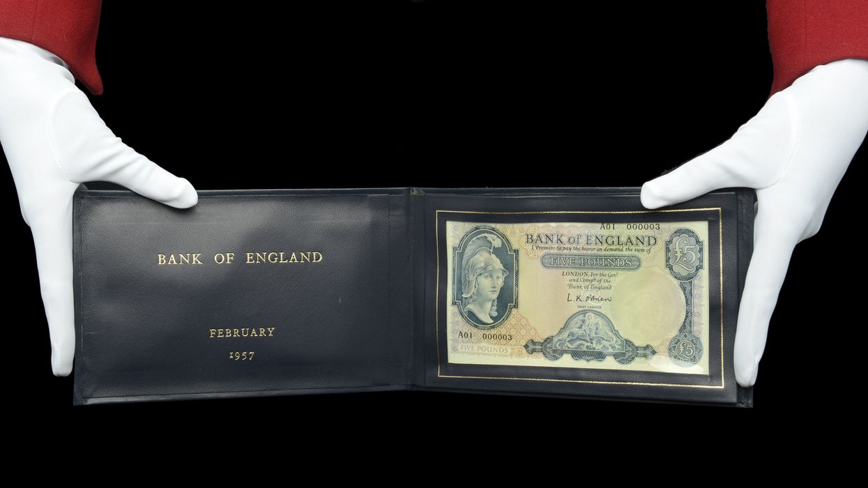 A £5 banknote was originally presented to former prime minister Harold Macmillan in 1957