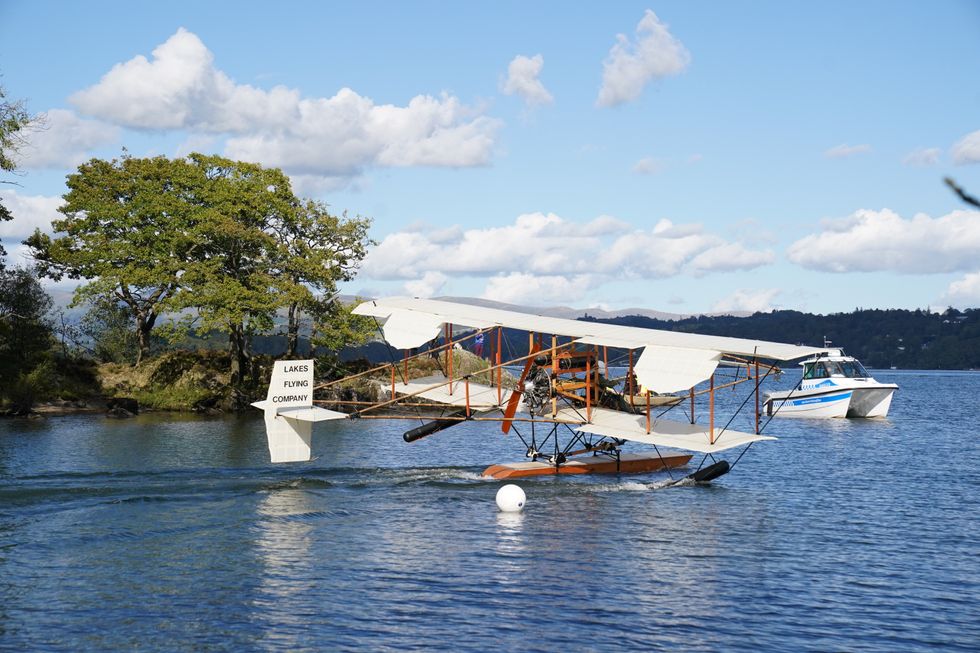 Waterbird seaplane replica in first public flight at Windermere