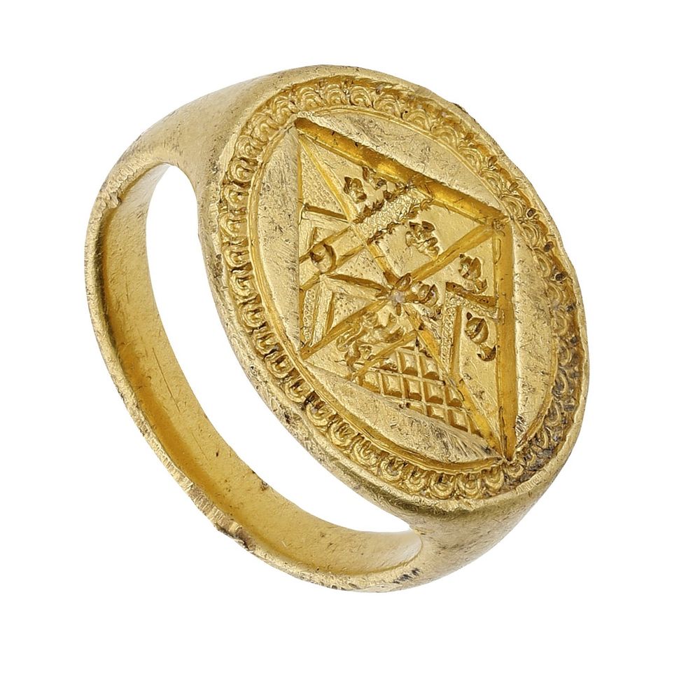 Ring discovered in field by metal detectorist to be sold at auction