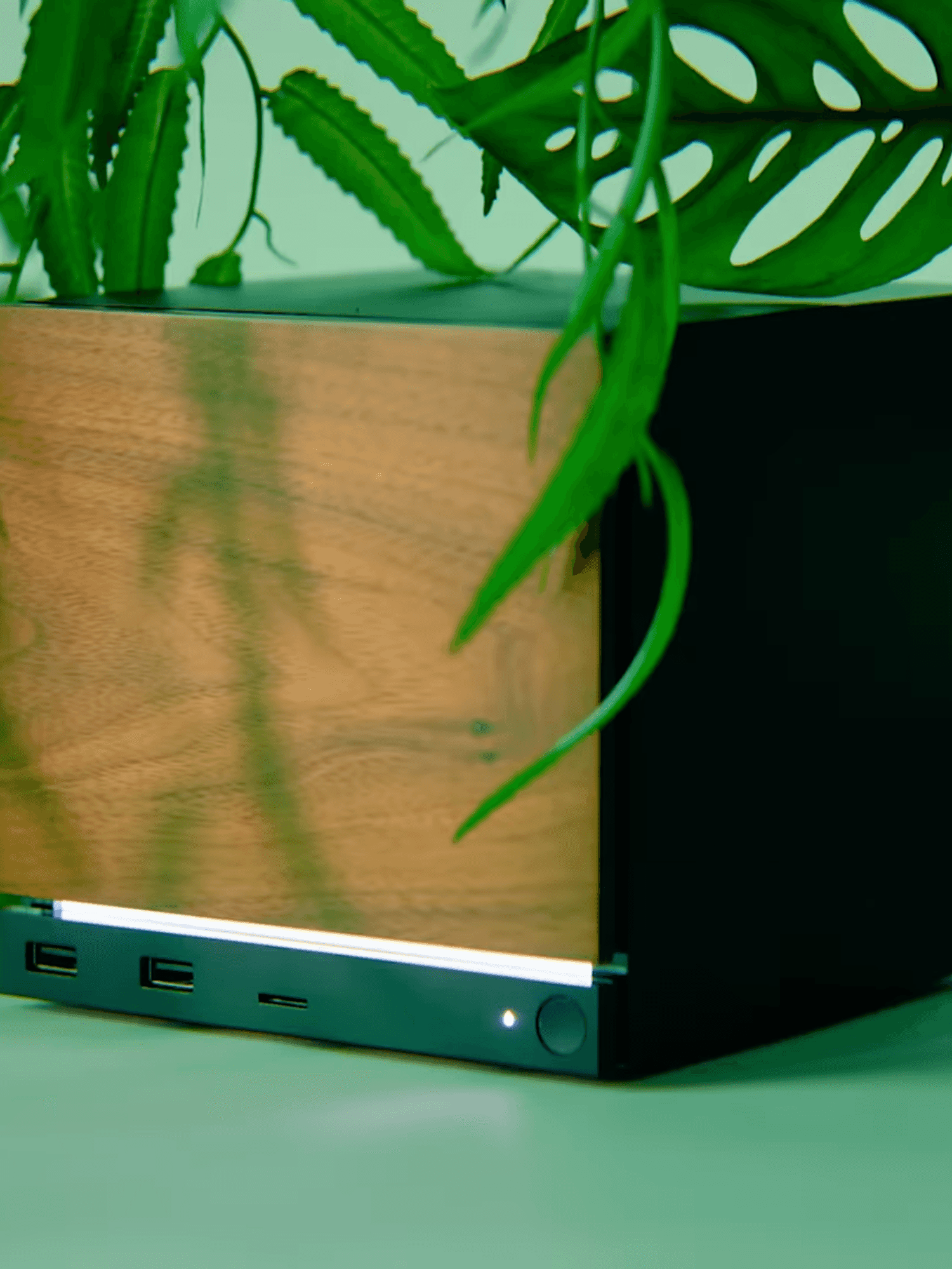 A screenshot of the Steam Machine from the Valve reveal trailer