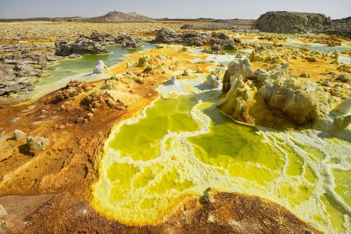 Blick auf den Explosionskrater des Dallol-Vulkans, Danakil-Senke, Äthiopien