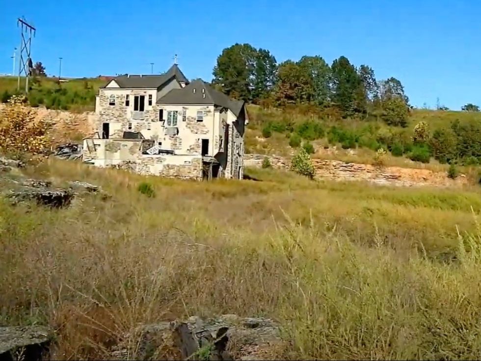 Abandoned Indian Ridge mansions.