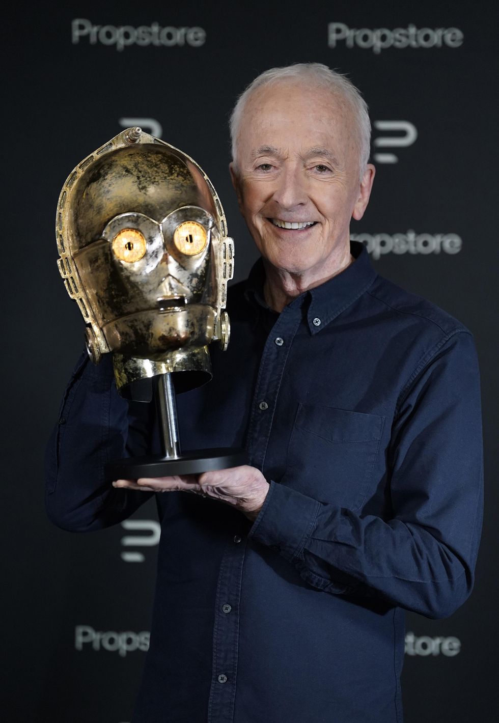 Star Wars C-3PO head could fetch a million dollars at Hollywood props auction