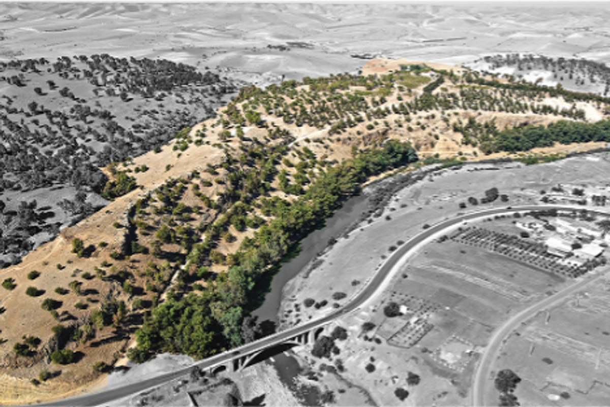 Aerial photo of the Oued Beht ridge and river, highlighted in colour