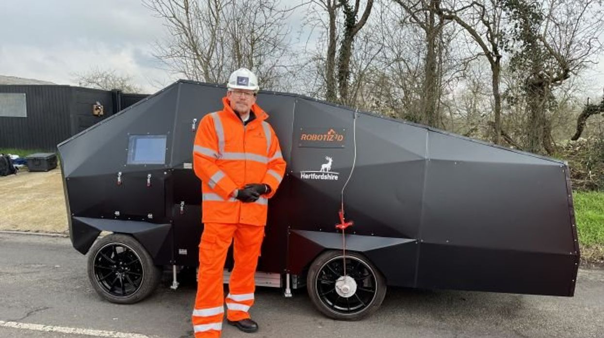 Pothole problem to be solved by robotic 'world first'