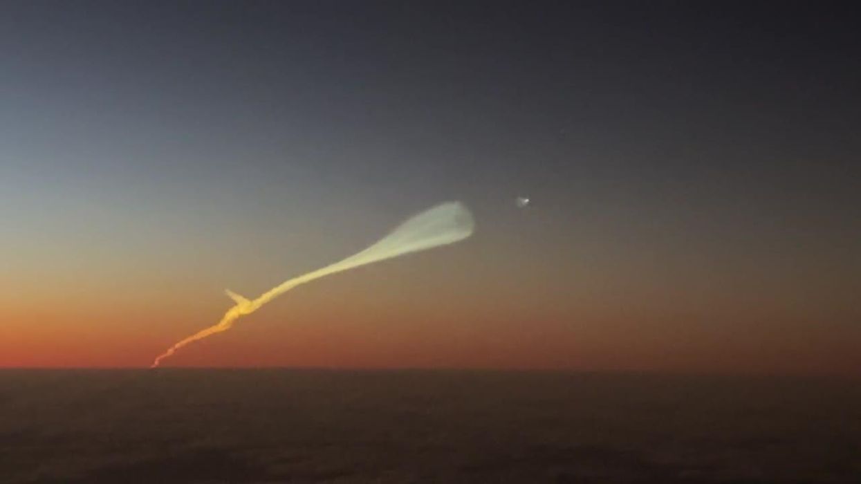 Mysterious 'flying spiral' spotted hovering over Hawaii