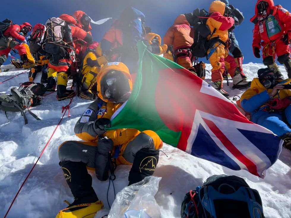‘First’ British Muslim completes Everest climb despite Ramadan fasting