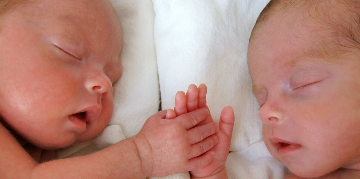 Two Uteruses 'One in a million' twins born from mother with two uteruses | indy100