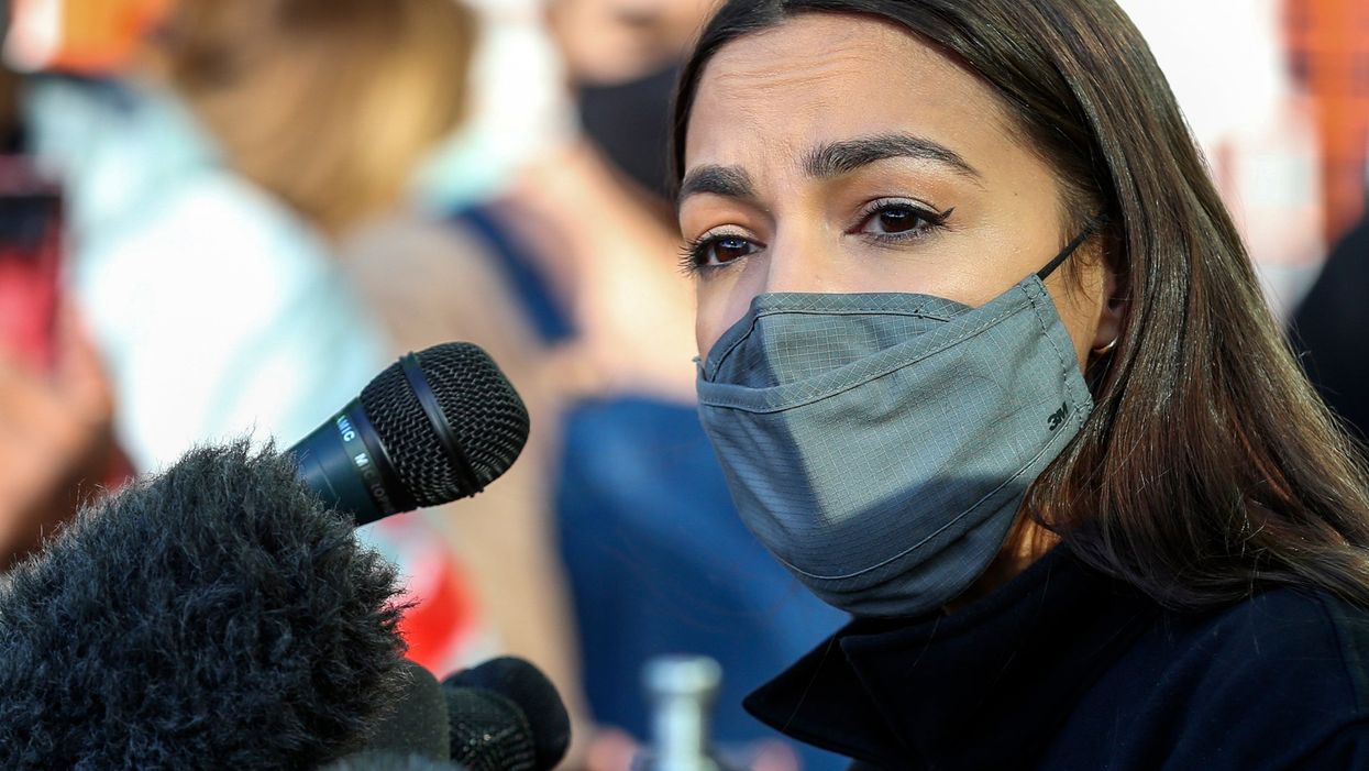 Alexandria Ocasio-Cortez speaks to the media at the Houston Food Bank
