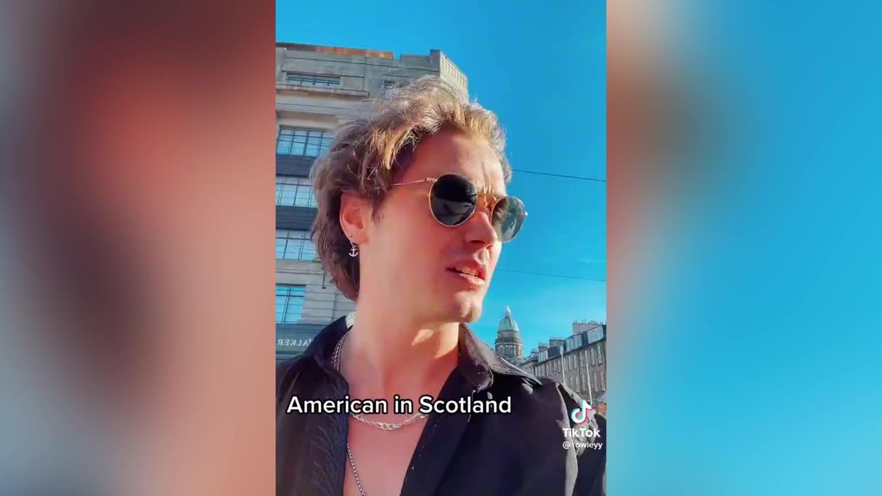 'American' in Scotland is bluntly told how to say 'Edinburgh' by a local