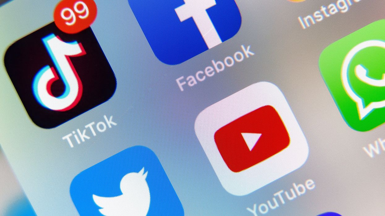 <p>An image of popular social media app icons</p>
