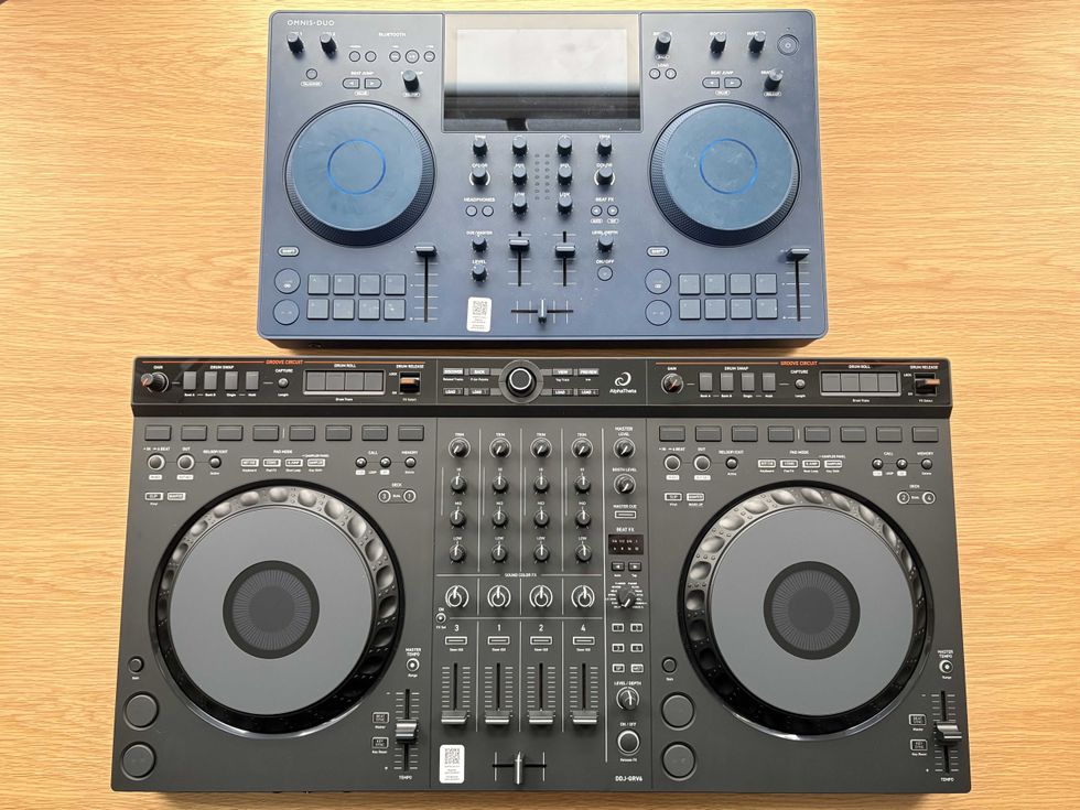 An image of the AlphaTheta OMNIS-DUO and DDJ-GRV6 DJ controllers side-by-side