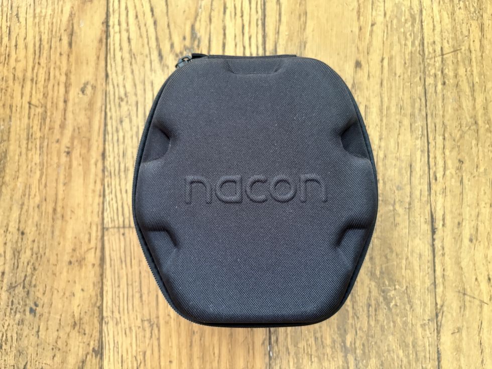An image of the case that comes with the Nacon Revolution X Unlimited