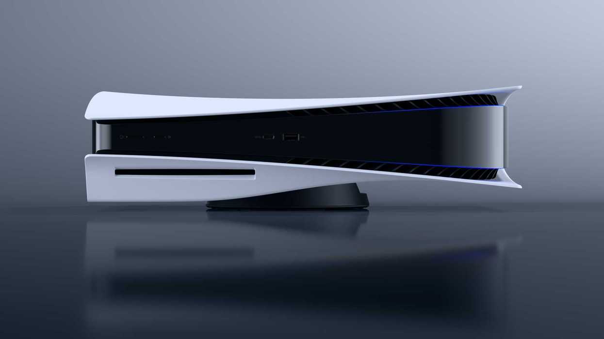 An official product image of the PS5 console with disc drive
