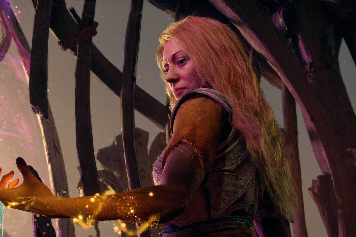 An official screenshot of Laufey in God of War Laufey