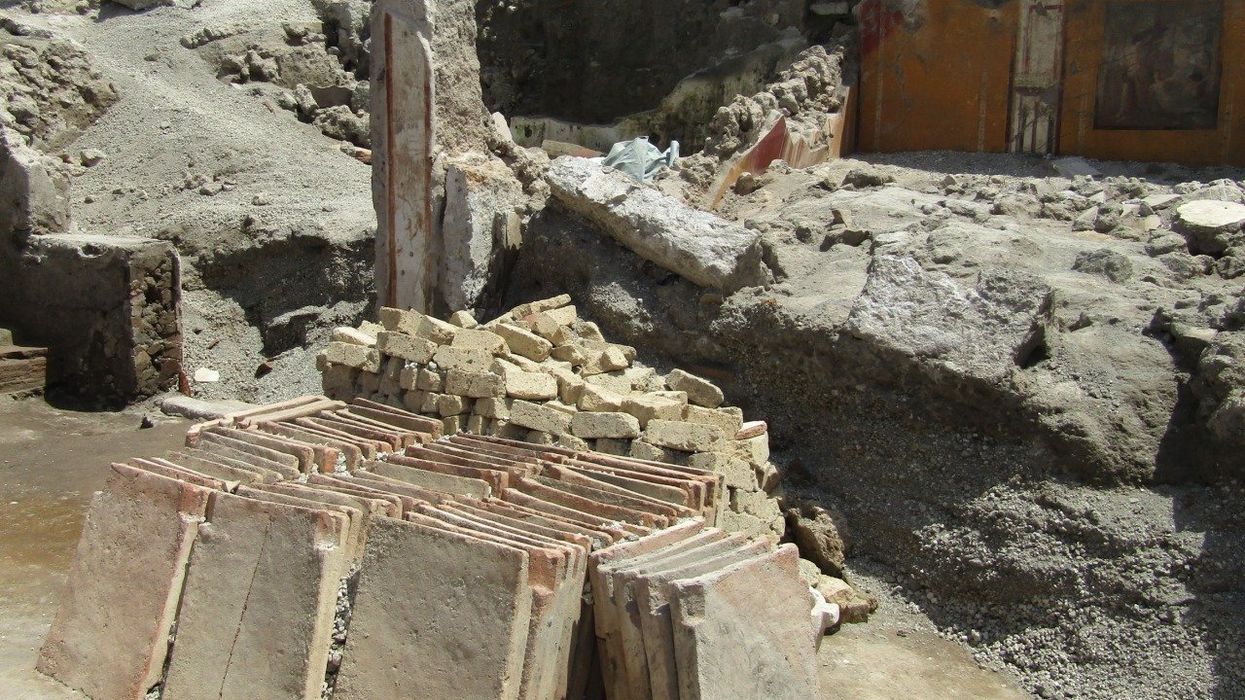 Ancient Roman construction methods revealed in Pompeii building site excavation