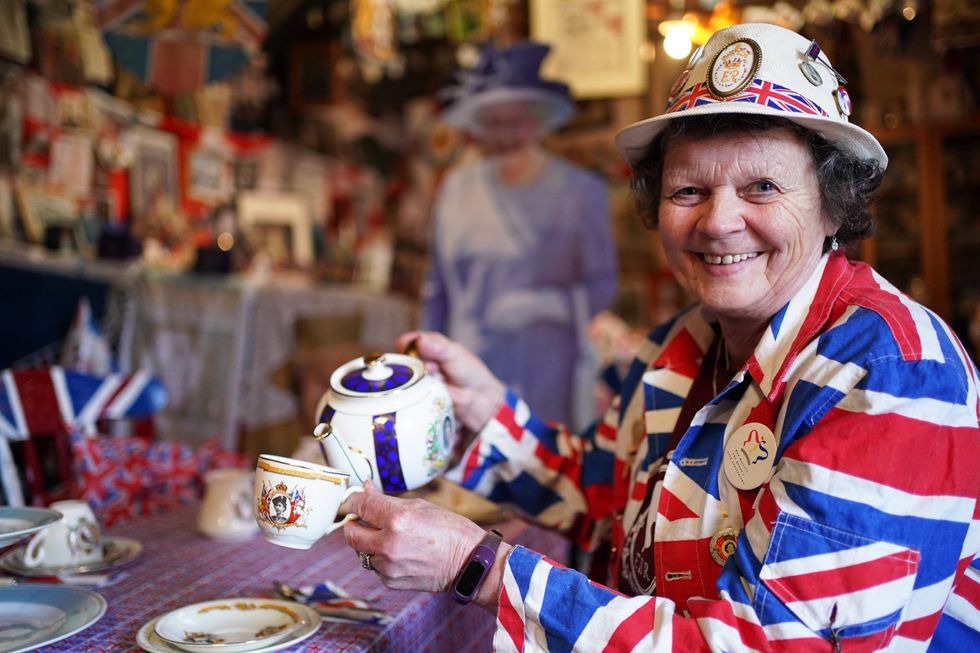 Superfan hails Queen as ‘Elizabeth the Great’