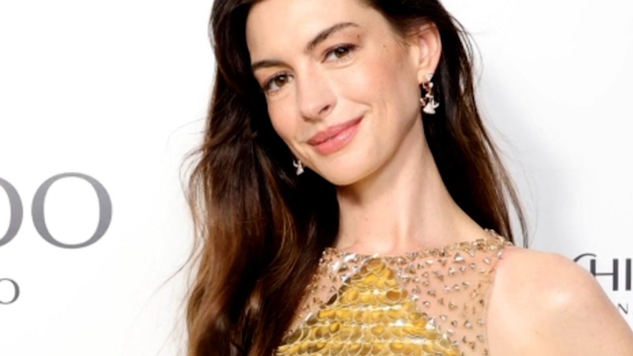 Anne Hathaway describes 'gross' way a directed tested for on screen chemistry | indy100