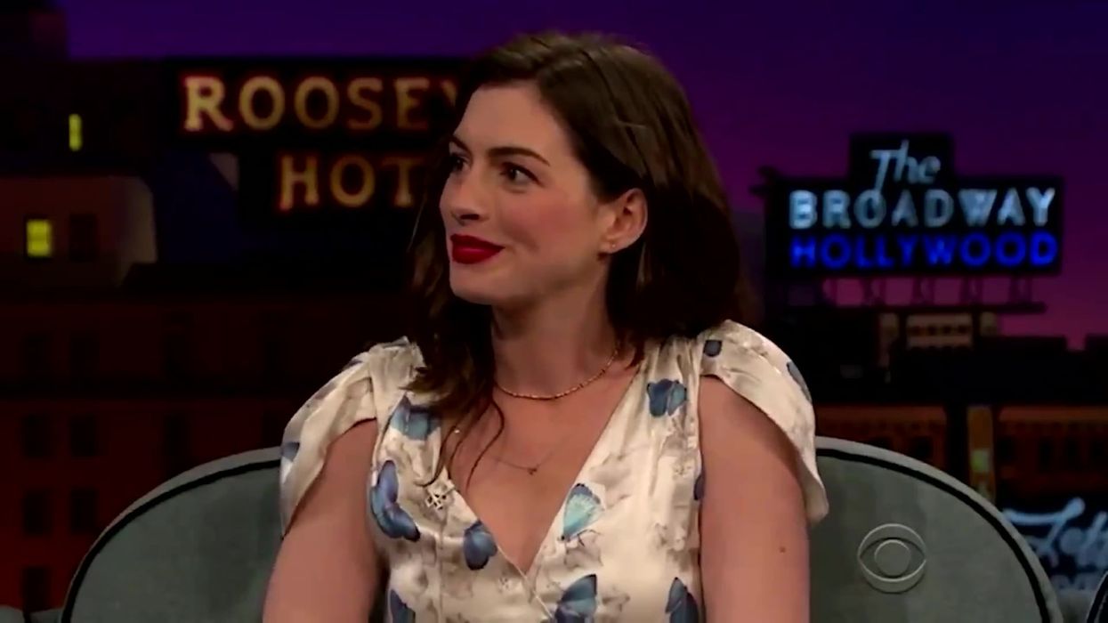 Anne Hathaway's bizarre go-to 'rom-com' turned a whole room quiet