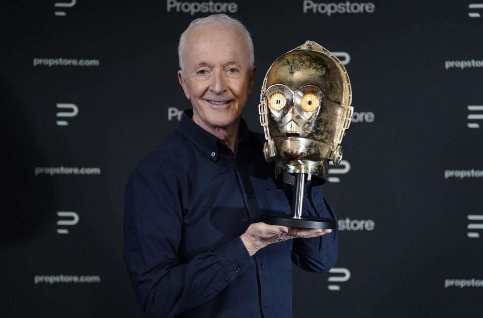 Star Wars C-3PO head from actor Anthony Daniels sells for £660,000