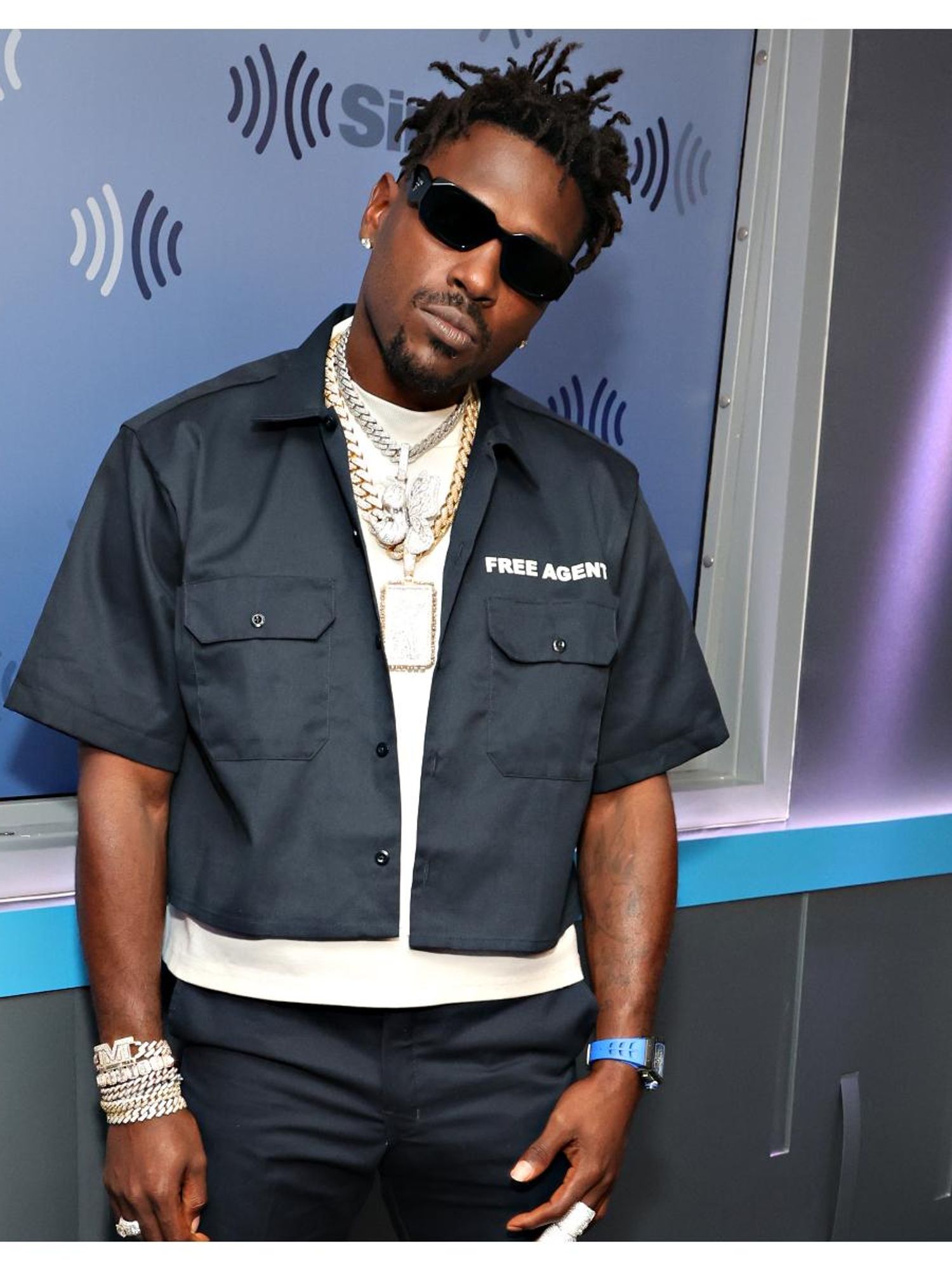 Antonio Brown banned from Snapchat for X-rated post