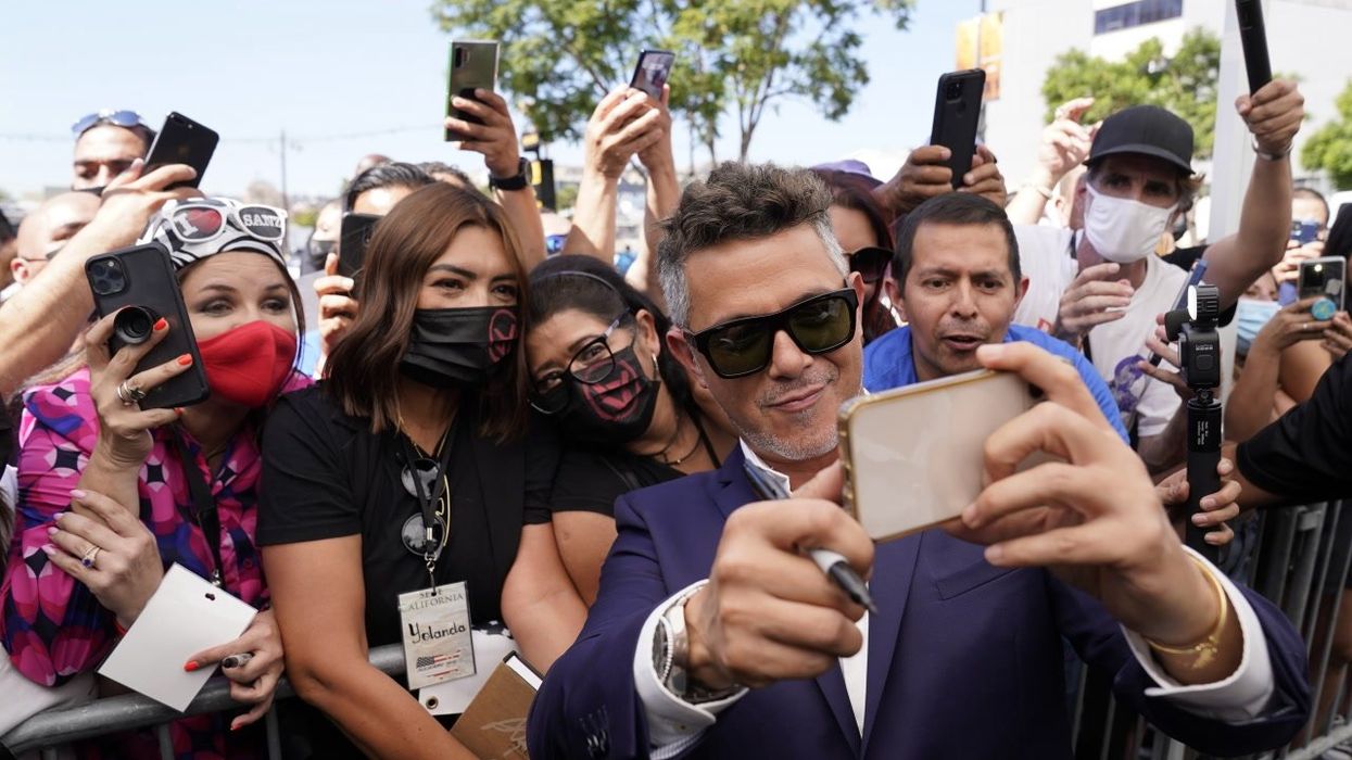 7 places around the world where selfies are completely illegal
