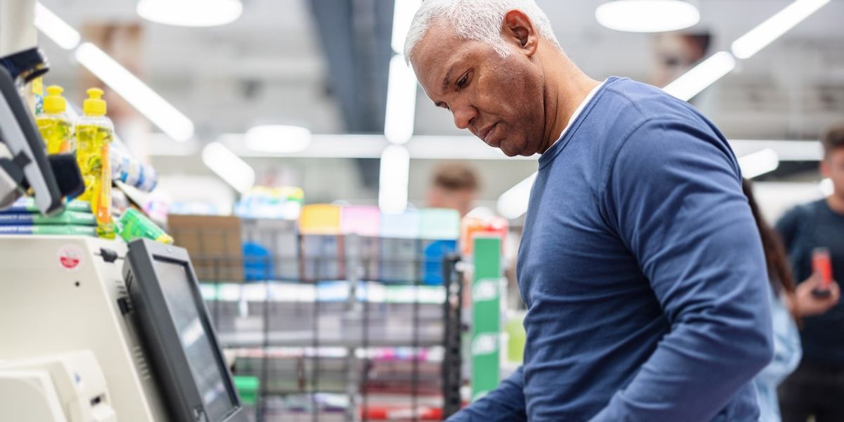 Shopper fumes after self checkout rudely asks for tip | indy100