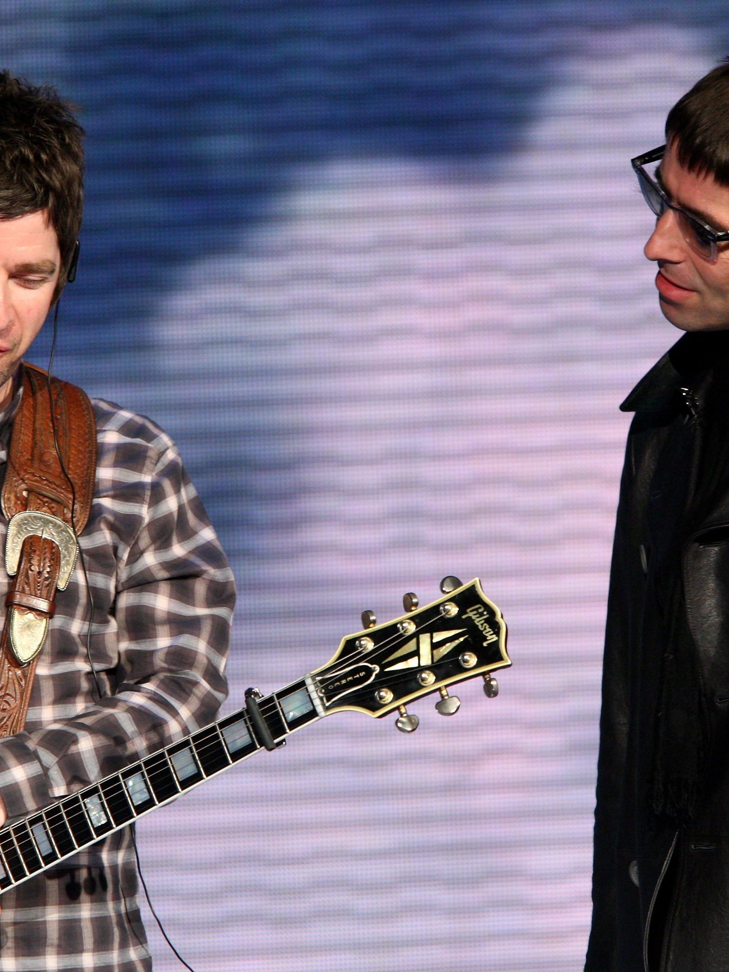 Oasis kick off reunion tour and fans have only one question