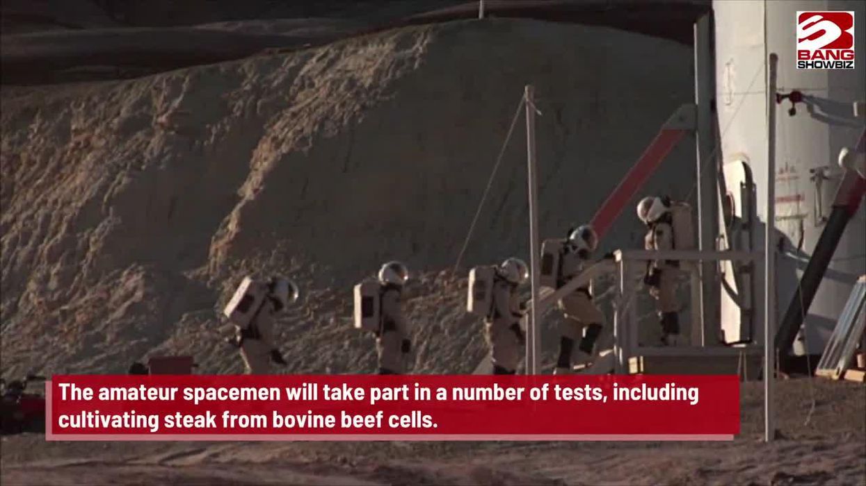 Expert thinks alien tech may have crashed into the Pacific Ocean