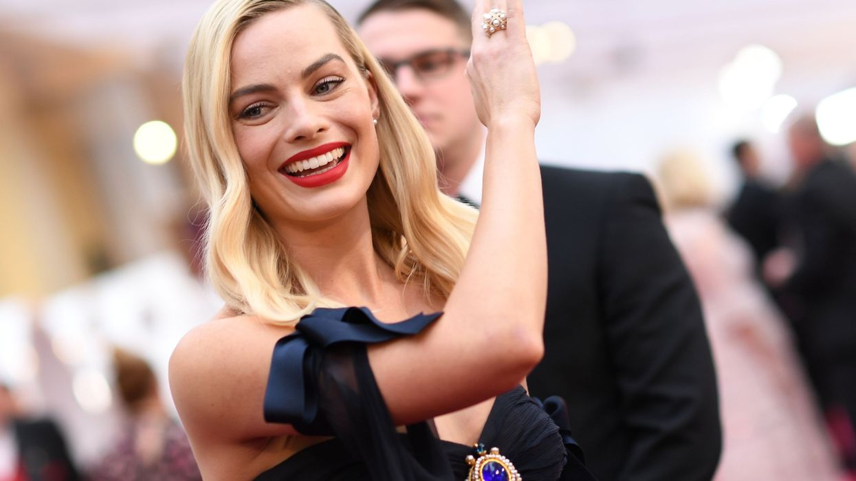 <p>Australian actress Margot Robbie arrives for the 92nd Oscars at the Dolby Theatre in Hollywood, California on February 9, 2020.</p>