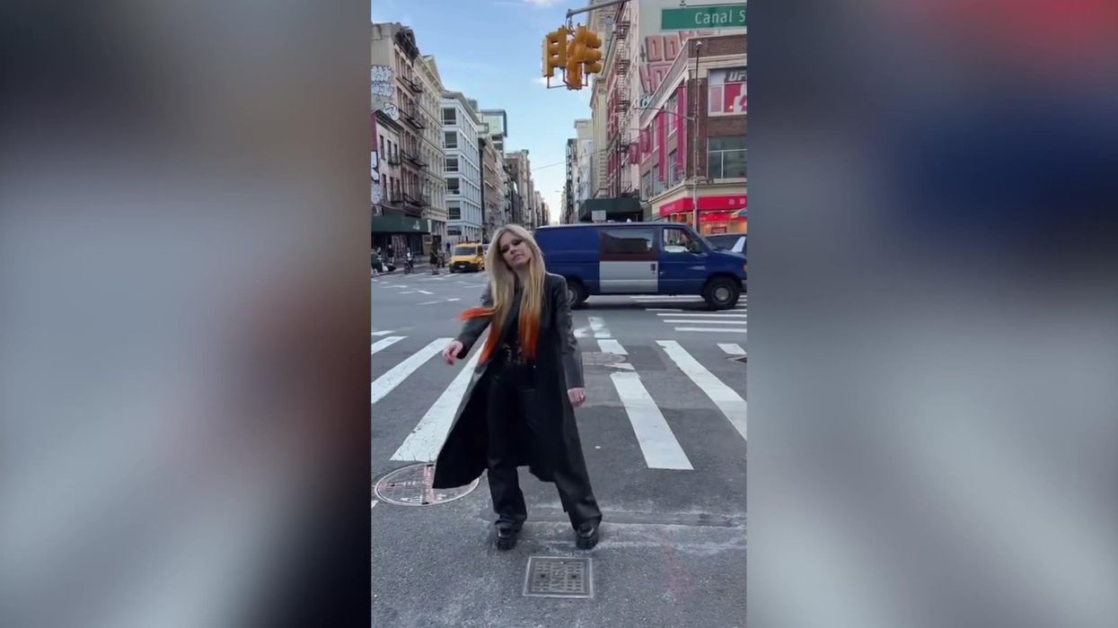 Avril Lavigne recreates iconic debut album cover on TikTok