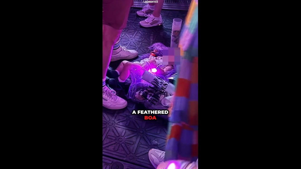 Taylor Swift fans shocked after seeing baby on floor during Paris concert