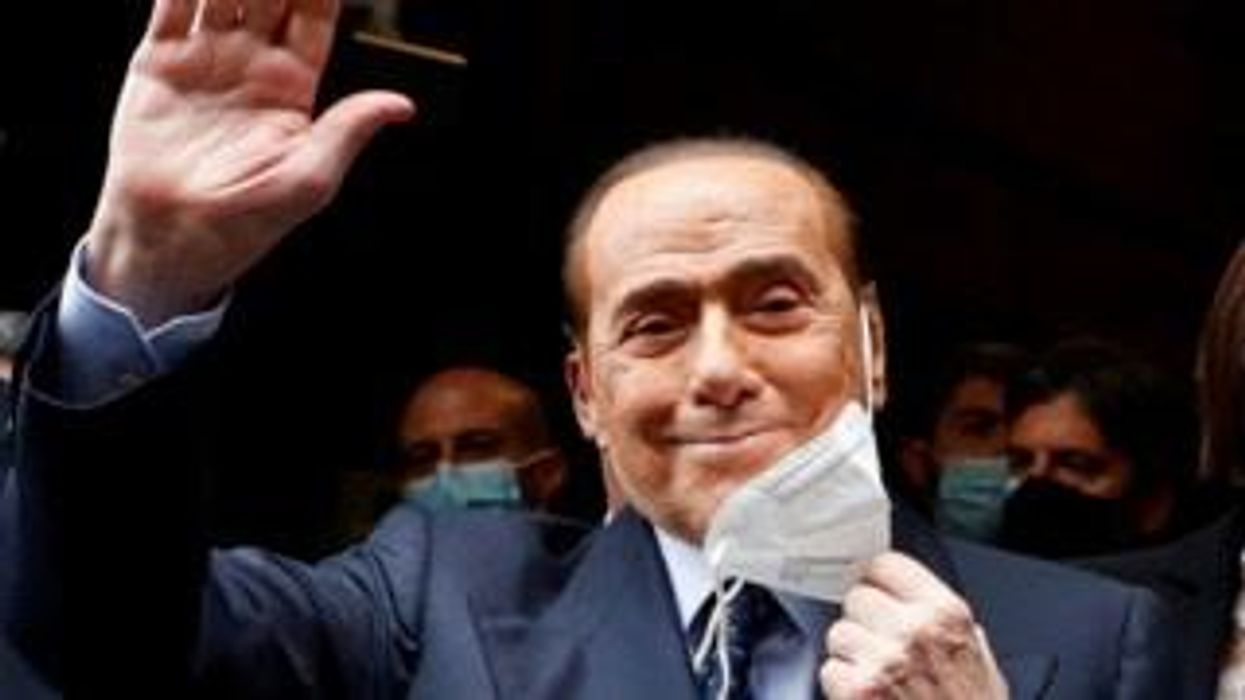 Berlusconi condemned for promising his football team a 'bus' of sex workers