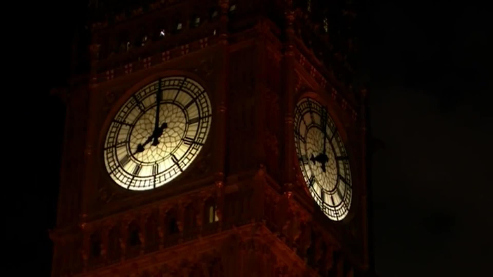 Awkward moment Big Ben to chime during minute's silence for Queen indy100