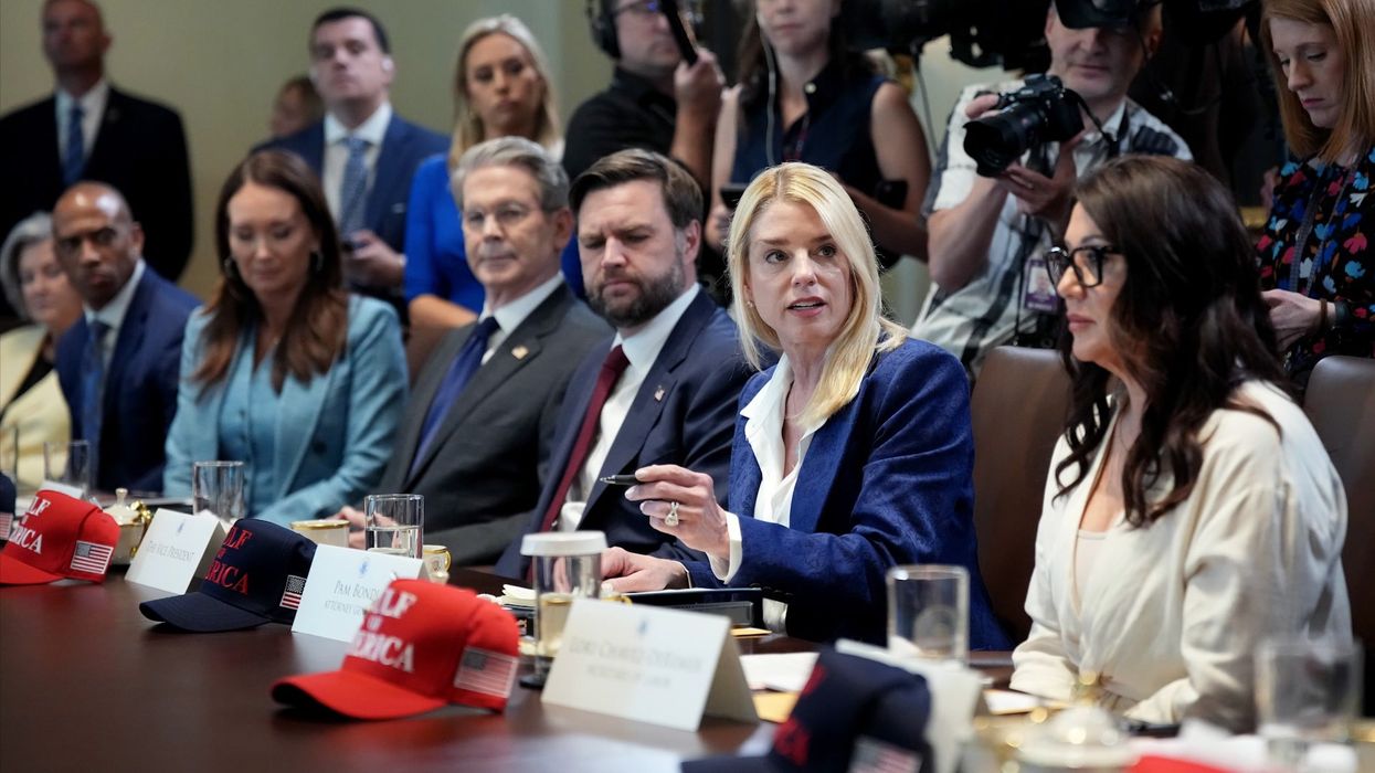 'Straight out of North Korea': Donald Trump's 'phony' cabinet meeting slammed online