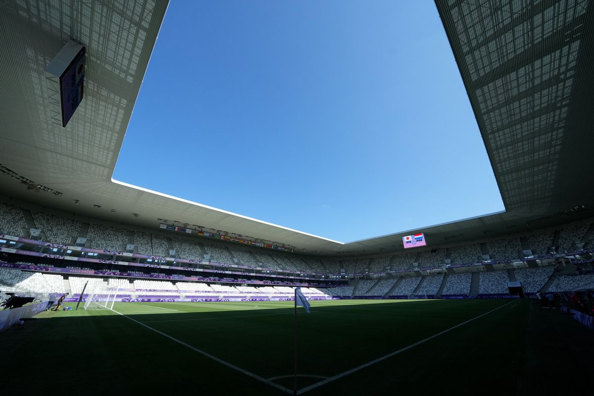 'Absolutely devastating': Football world in shock as Bordeaux 'gives up professional status'