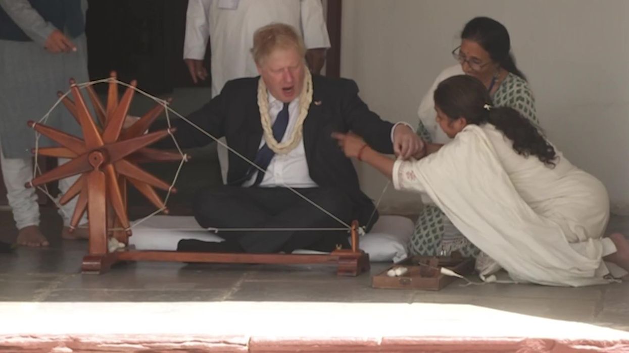 Boris Johnson attempting to spin cloth is as awkward as you'd imagine