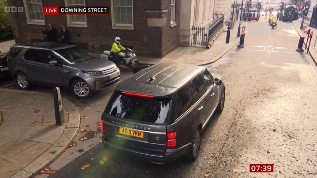 Boris Johnson exiting Downing St to the tune of the Eastenders theme is hilarious