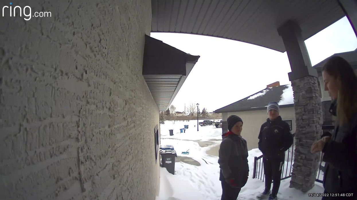 Boys think they’re going to be rich for shovelling driveways in sweet viral video